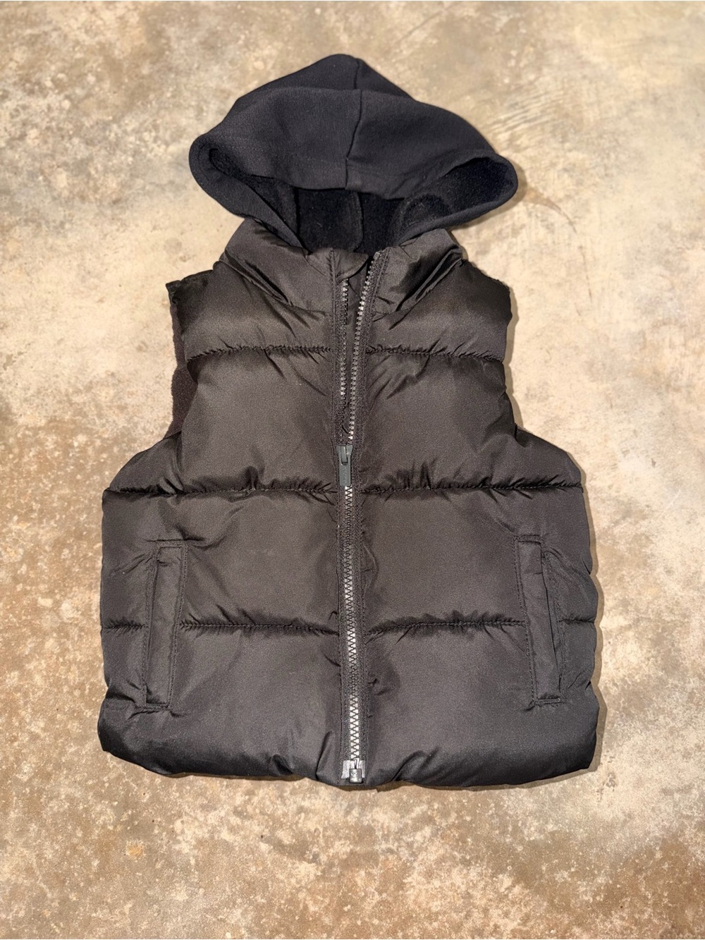 Old Navy 2T Black Hooded Puffer Vest Fleece Lined Toddler Unisex Winter Outdoor